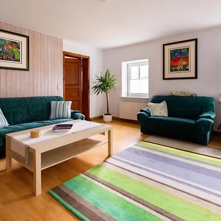 Ferienwohnung Kastanienhof Apartment