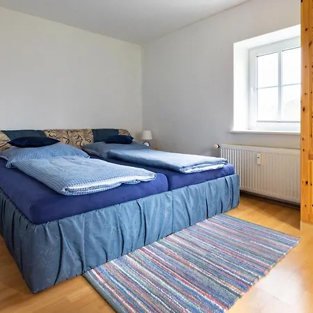 Ferienwohnung Kastanienhof Apartment Struppen